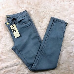 ⬇️$15 YMI jeans Foxy super skinny light blue 13